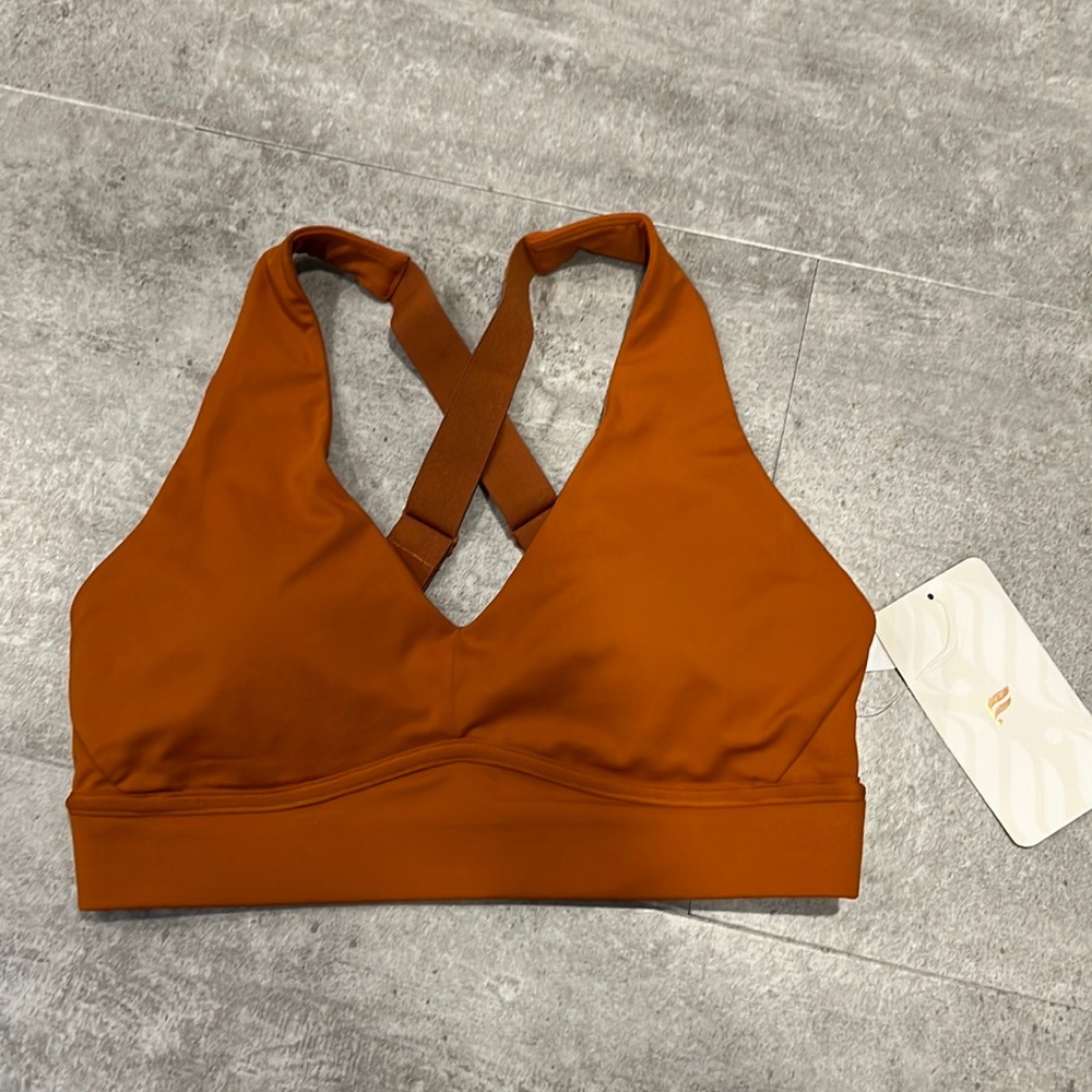 NWT Fabletics Adjustable Sports Bra Size Small